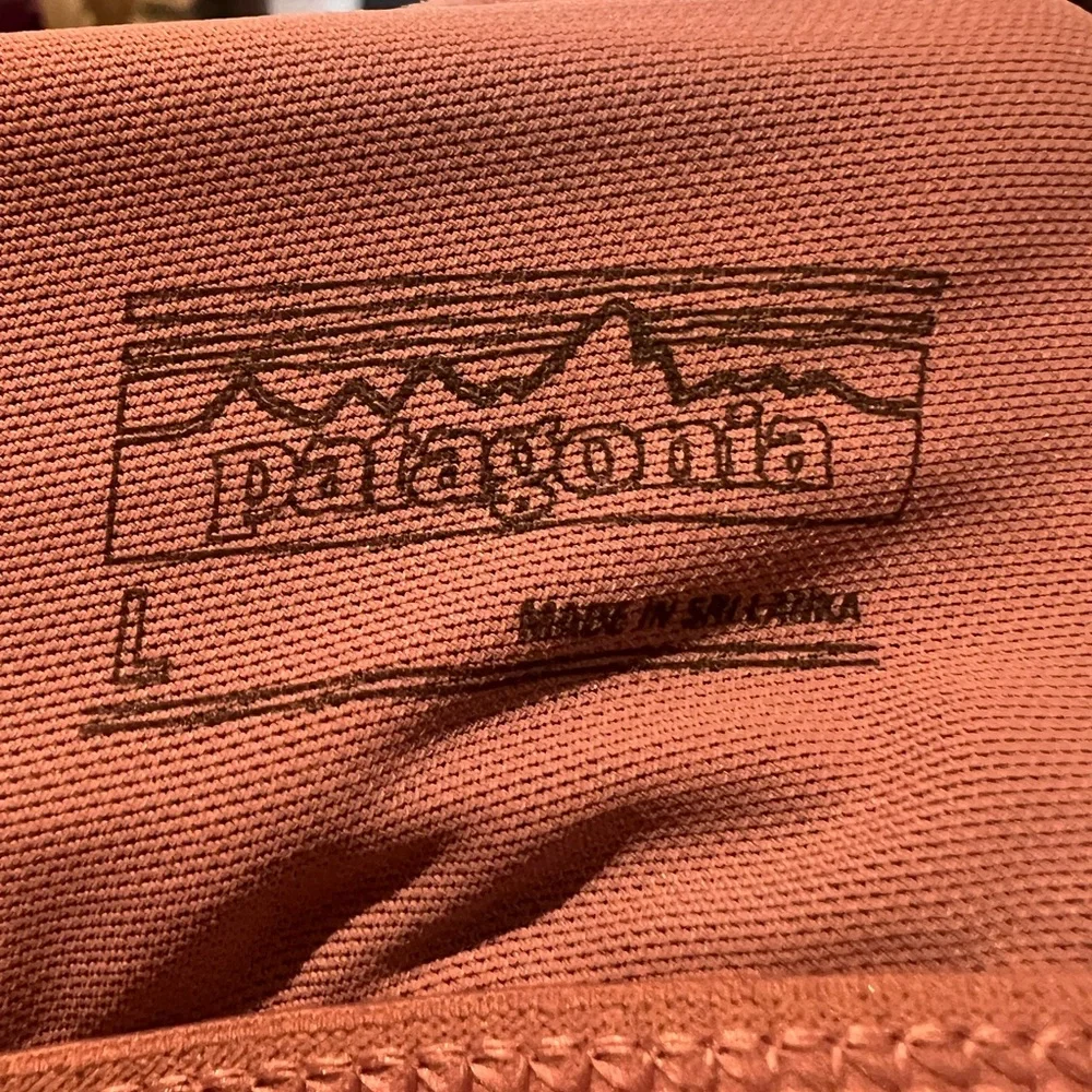 Patterned Sports Bra - Picture 7 of 8